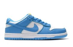Nike SB Dunk Low Light Blue | Sneaker Cream