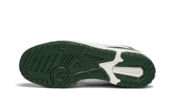 New Balance 550 Green | Sneaker Cream