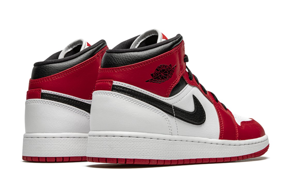 Jordan 1 Mid Chicago 2020 | Sneaker Cream